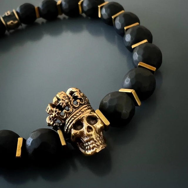 Onyx Stone King Skull Men's Beaded Bracelet For Sale - Image 4 of 9