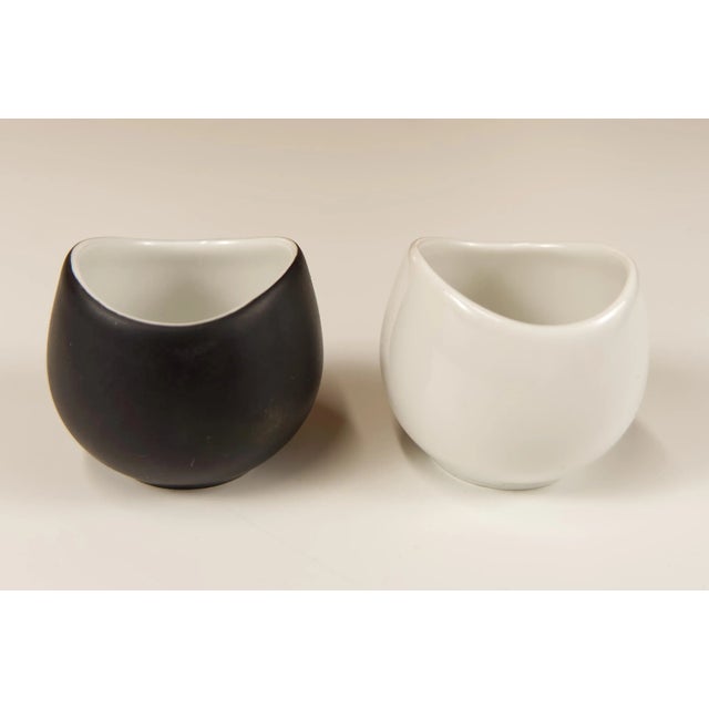 Rosenthal 1950s Mid Century Modern Raymond Loewy for Rosenthal Set of Salt & Pepper Cellars For Sale - Image 4 of 4