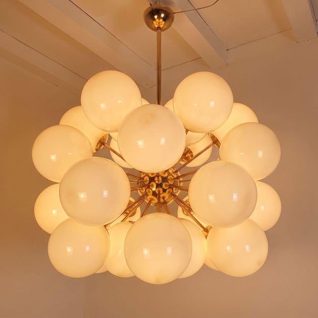 1990s Mid Century Modern, Beige Glass Sputnik Chandelier For Sale In Dallas - Image 6 of 11