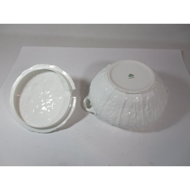 White 1960s Coalport of England Countryware Tureen For Sale - Image 8 of 10