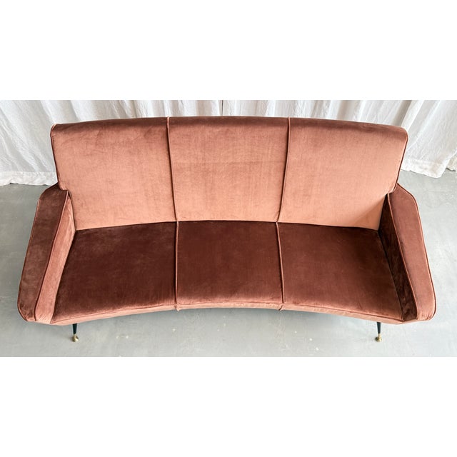 Arflex Mid-Century Modern Velvet Three-Seater Sofa by Marco Zanuso for Arflex, Italy, 1950s For Sale - Image 4 of 18