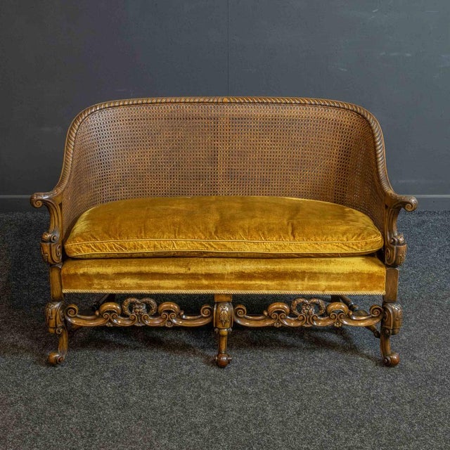 William and Mary Style Walnut Sofa, 1920s For Sale - Image 14 of 14