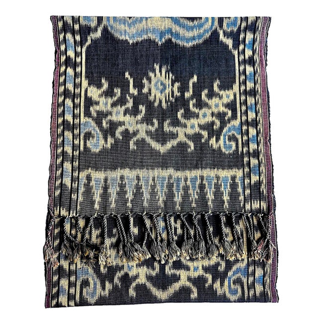 Madeline Weinrib 1960s Hand-Woven Indonesian Sumba Ikat Hinggi Textile For Sale - Image 4 of 15