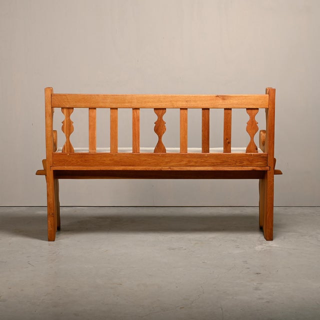 1960s Scandinavian Hall Bench in Oak and Bouclé Cushion in the style of Henning Kjærnulf, 1960s For Sale - Image 5 of 16