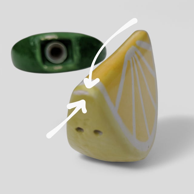 Ceramic Vintage Ceramic Lemon Slice and Lime Wedge Salt and Pepper Shakers - A Pair For Sale - Image 7 of 7