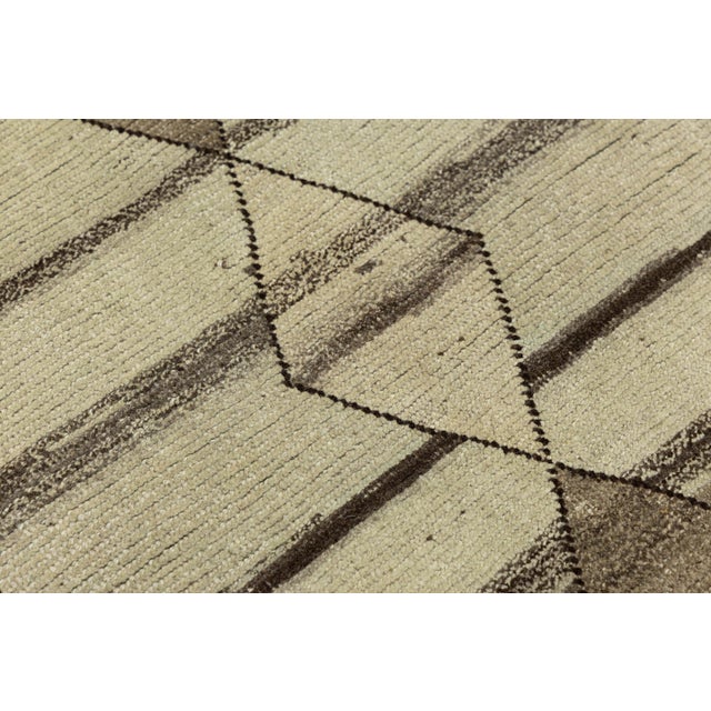 2010s 2x10 Hand-Knotted Modern Gabbeh Wool Runner – Minimalist Tribal Design For Sale - Image 5 of 7