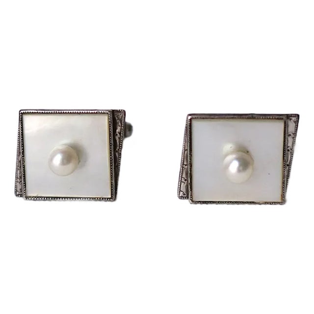 Pearl and Mother of Pearl Cufflinks For Sale
