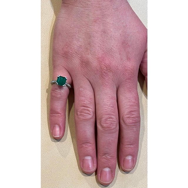 2 Carat Natural Square Emerald & 0.65 Ct Diamond Ring in Platinum For Sale - Image 14 of 18