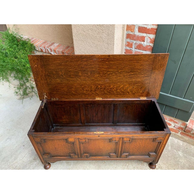 20th Century English Tiger Oak Blanket Box Trunk Chest Bench Jacobean