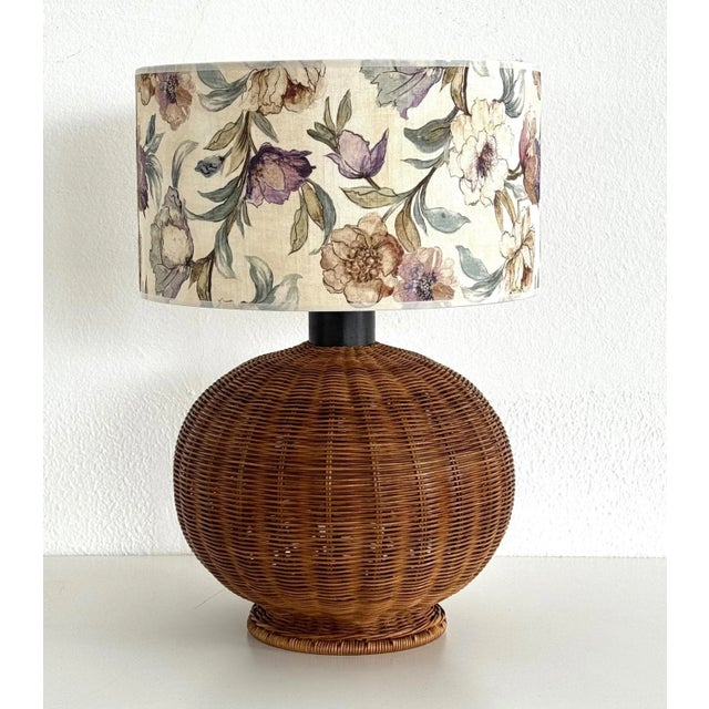 Mid-Century Modern Italian Wicker Table Lamp, 1970s For Sale - Image 11 of 11