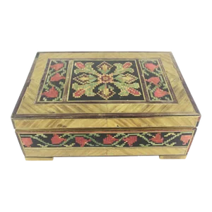 Vintage Straw Marquetry Jewelry Box Trinket Stash Intricate Detail