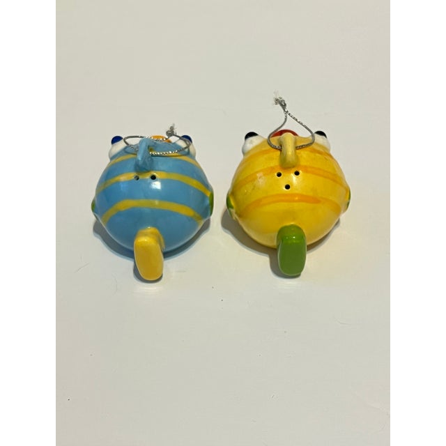 Whimsical kissing ceramic Yellow & Blue Puffer Fish Salt & Pepper Shakers. Removable Plastic cork. These could also be...