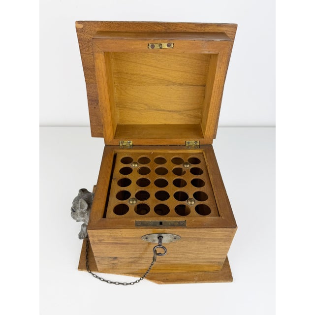 Antique 19th Century Dog Kennel Cigar Humidor Box in Wood with Metal Dog and Key, 1890s For Sale - Image 11 of 15