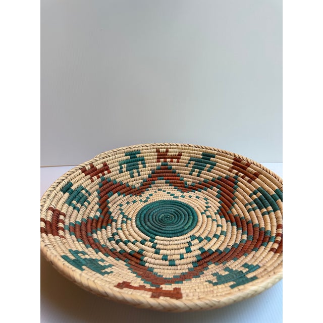 Vintage 1980s Tribal Weaving Coiled Handmade Boho Basket 16" Diameter Southwestern Home Decor For Sale - Image 4 of 11