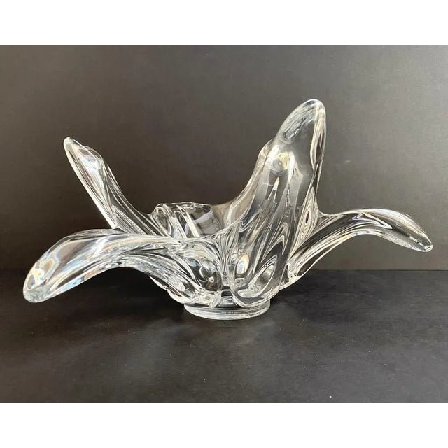 Large French Floral Crystal Glass Shell Bowl by Art Vannes, France, 1960s For Sale - Image 3 of 7