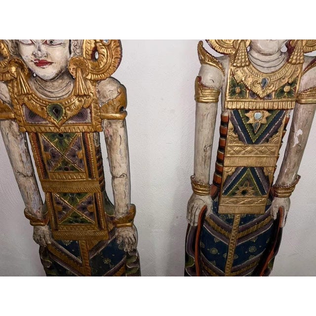 Pair of Balinese Statues in Compressed Wood, 1900s, Set of 2 For Sale - Image 4 of 14