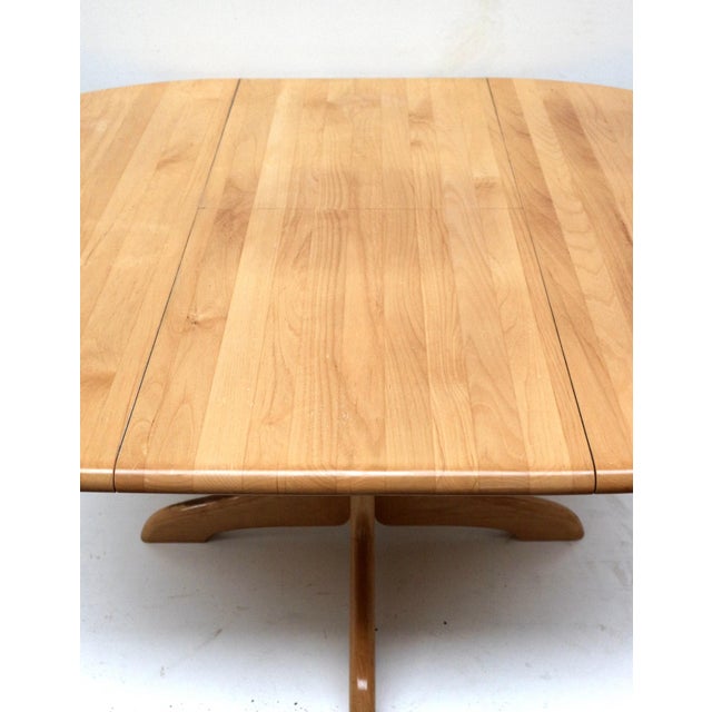 Vintage Extendable Dining Table, 1970s, in Good conditions. Designed 1970 to 1979