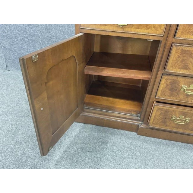 Late 20th Century Henredon Burled Walnut Breakfront Sideboard | 18th Century Style Credenza For Sale - Image 4 of 11