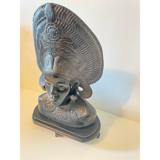 1930s 1930s Mid-Century Indochina Bien Hoa School Patinated Bronze Balinese Janger Dancer Bust For Sale - Image 5 of 10
