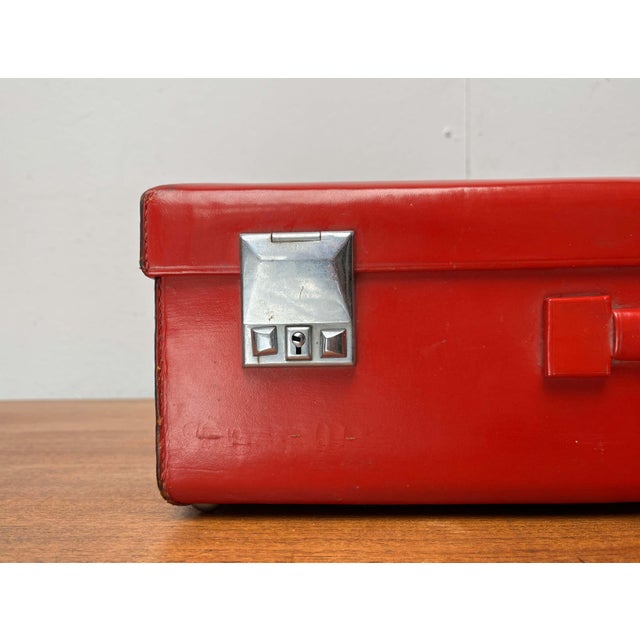 Red Mid-Century Modern German Red Beauty Vanity Mirror Case, 1960s For Sale - Image 8 of 18