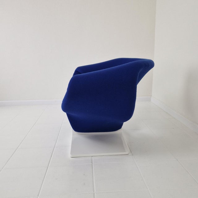 White Ribbon Chair by Pierre Paulin for Artifort For Sale - Image 8 of 17