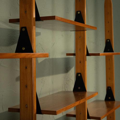 Franco Albini Large Modular Wall Unit in Teak and Brass by Franco Albini, Italy For Sale - Image 4 of 12