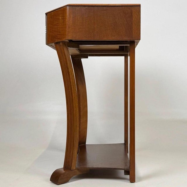 2000 - 2009 Antique English Golden Oak Side Table, 1900s For Sale - Image 5 of 13