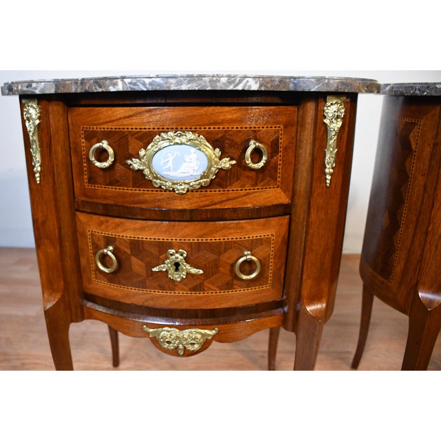 Brown 1890s Antique French Louis XV Walnut Marble Top Pair Nightstands Bedside Tables For Sale - Image 8 of 18