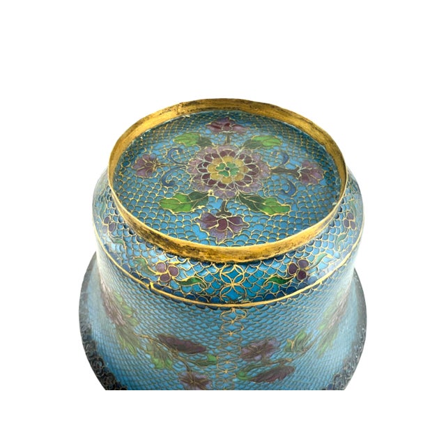 Vintage Mid 20th Century Chinese Cloisonné Decorative Bowl in Brilliant Sky Blue With Floral Motif For Sale - Image 15 of 16