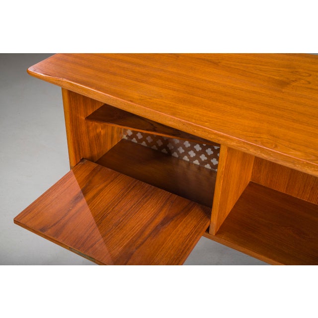 Mid-Century Boomerang Desk in Teak by Peter Løvig Nielsen, Denmark, 1960s For Sale - Image 16 of 18