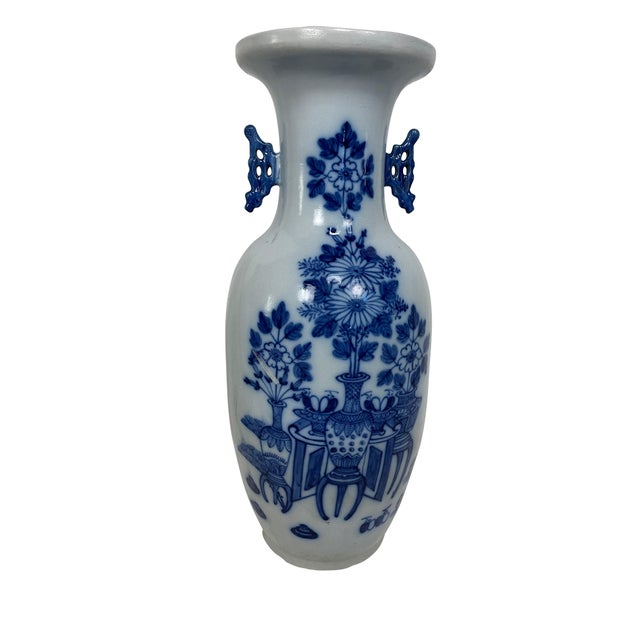 Chinese Chinese Blue and White Porcelain Collection of Five Vases - Set of 5 For Sale - Image 3 of 13