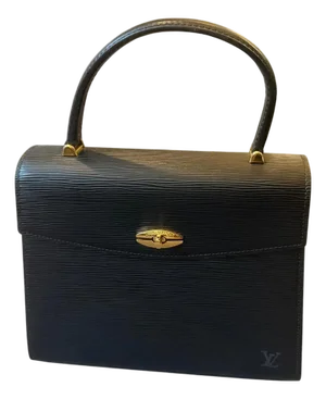 1980s Vintage Louis Vuitton Speedy 30 in Noir Epi Leather 2