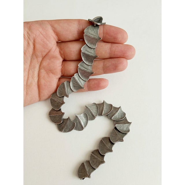 Kinetic Sterling Silver Necklace, 1980s For Sale - Image 4 of 10