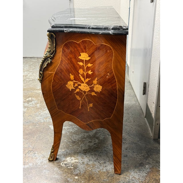 Late 20th Century Louis XV Style French Bombe Commode, Vintage For Sale - Image 5 of 12