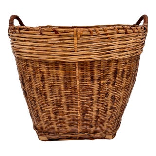 Vintage Handwoven Chinese Split Reed Tortiseshell Bamboo and Rattan Large Gathering Basket For Sale