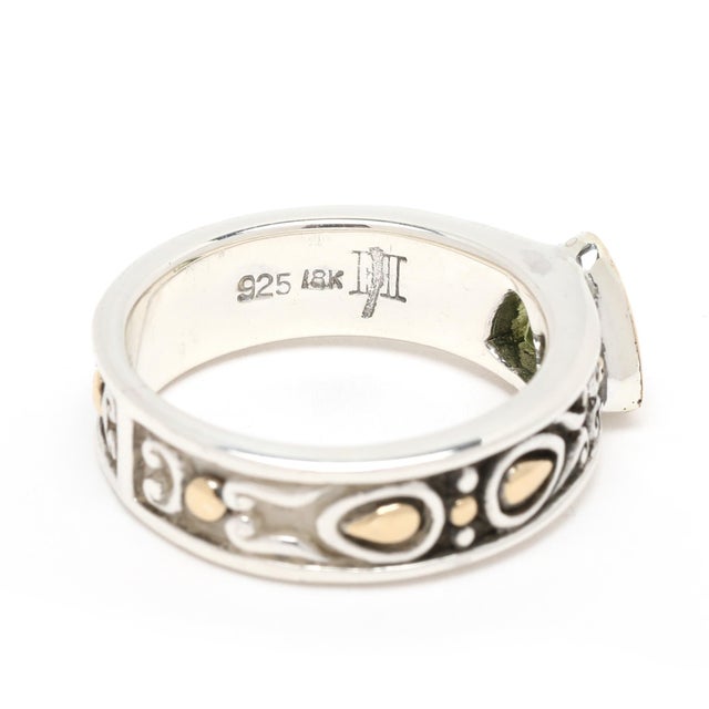 1980s Jh Peridot Boho Band Ring, Sterling Silver & 18k Yellow Gold, Ring Size 5 For Sale - Image 5 of 7