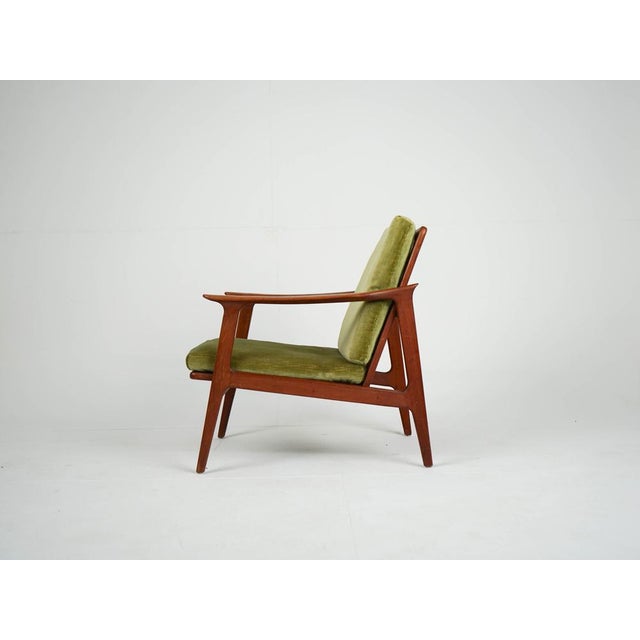Mid-Century Modern Vintage Teak and Green Velvet Fabric Armchair, 1960s For Sale - Image 3 of 10