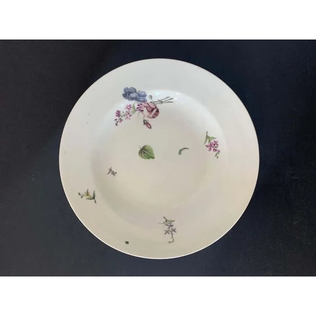 Chinese Porcelain Plate from India Company, 1700 For Sale - Image 6 of 9