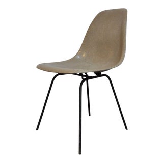 Vintage Mid Century Modern Fiberglass Shell Side Desk Chair Eames Style Retro For Sale