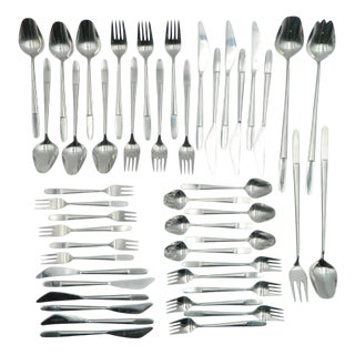 Stainless Steel Model 2070 Cutlery for Six by Helmut Alder for Amboss Austria, Set of 46 For Sale