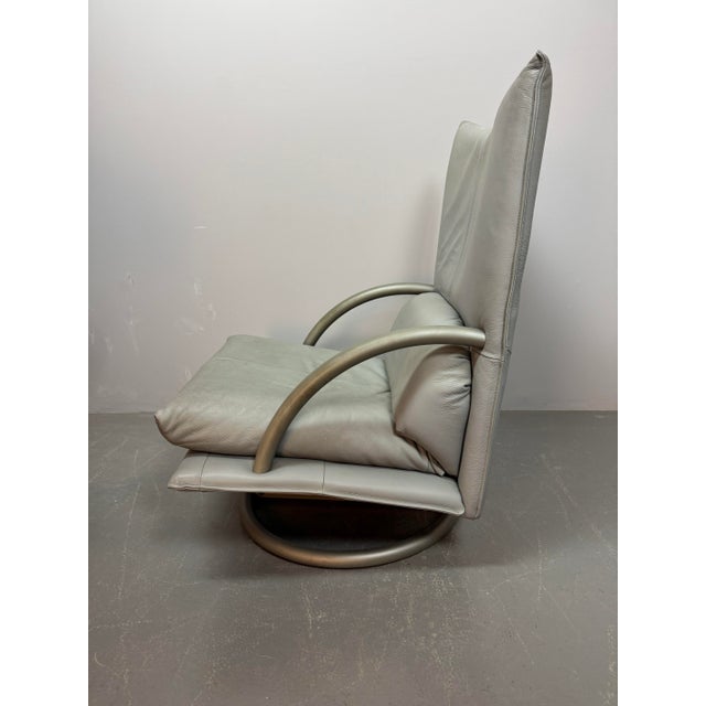 1980s Mid-Century Grey Leather Torino Swivel Lounge Chair by Rolf Benz, Germany, 1980s For Sale - Image 5 of 7