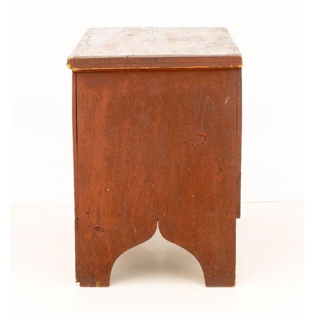 American Red Painted Pine Blanket Chest For Sale In New York - Image 6 of 7