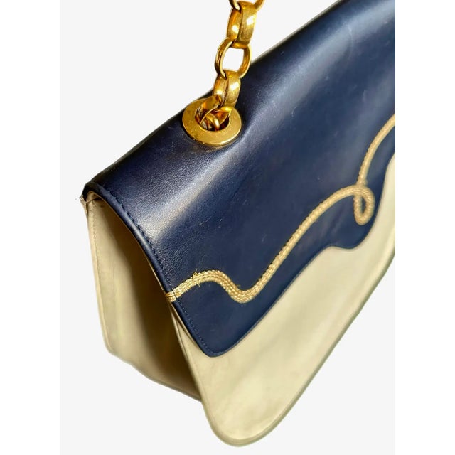 Metal Bally Spectator Style Ivory Bag With Gold Link Chain Strap For Sale - Image 7 of 12