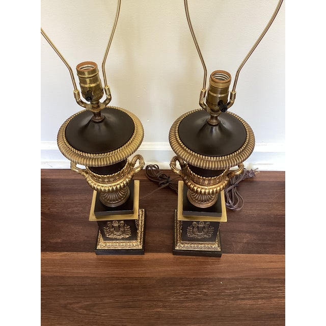 Hollywood Regency Mid 20th Century Neoclassic Warren Kessler Attributed Urn Form Table Lamps With Gilt Bronze Mounts - A Pair For Sale - Image 3 of 6