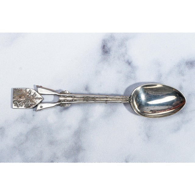 Silver Nice Hunting Shotgun Armorial Coat of Arms Trophy Antique Sterling Silver Spoon With Leather Presentation Box For Sale - Image 8 of 12