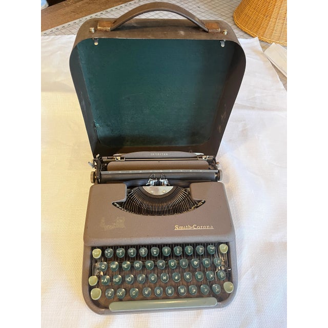 1950s Smith-Corona Portable Skywriter Typewriter For Sale - Image 11 of 13