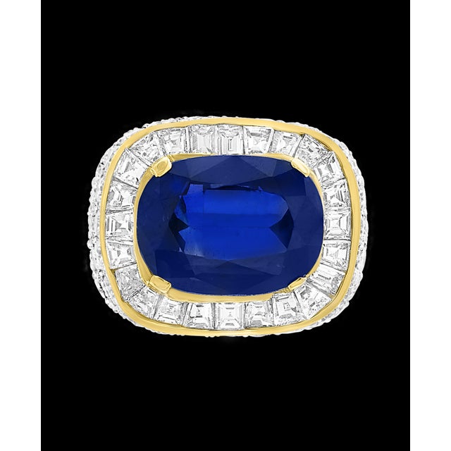 2020s Agl Certified No Heat Natural 11.81 Ct Blue Sapphire & Diamond 18k Gold Ring For Sale - Image 5 of 8