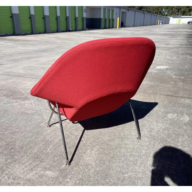 Eero Saarinen Womb Chair by Knoll For Sale - Image 11 of 12