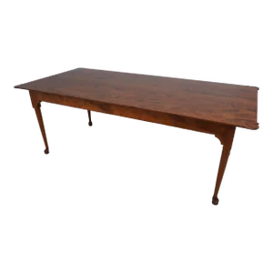 Tiger Maple Scalloped Top Dining Room Table