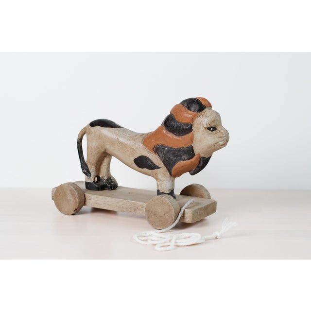 Early 20th Century Hand-Carved Painted Wood Lion Pull Toy on Wheeled Platform For Sale - Image 12 of 17